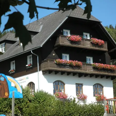 Und Reiterparadies Ponyhof
